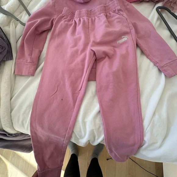 Set 3 suits Puma Mauve Sweatshirt with Silver Logo, orange apple, and purple . - Picture 3 of 9